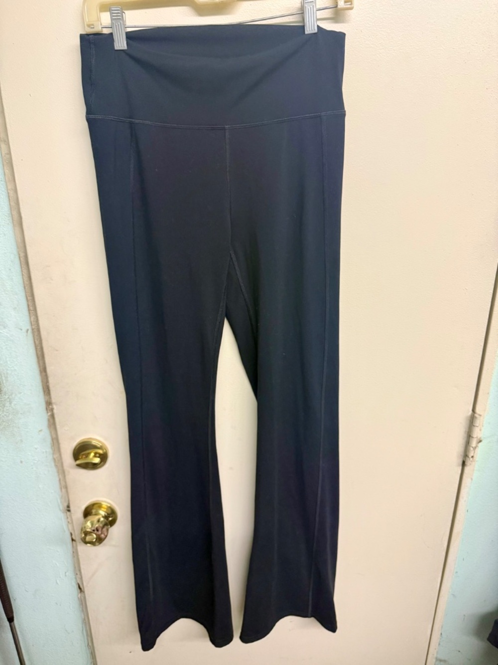 Fabletics Black Bootcut Leggings | Yoga Pants Activewear - Picture 2 of 4